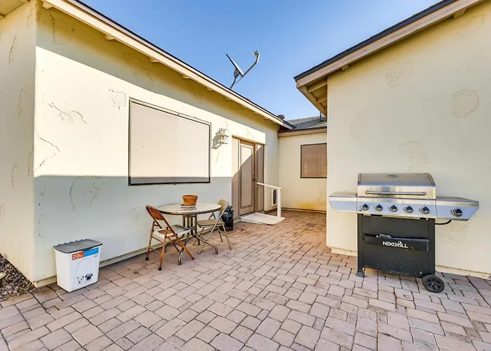 Near Golfing & Spaces: Family Home! Holiday home *
